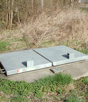 Twin Leaf Upstand Access Cover